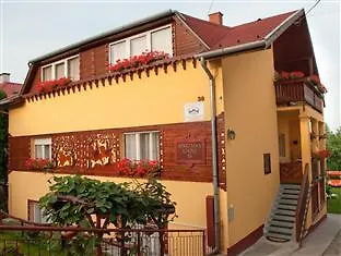 Julia Aparthotel 3*