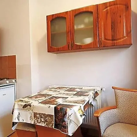 Aparthotel Julia 3*