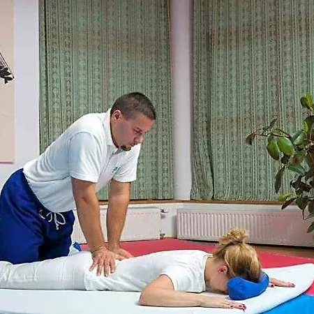 Aparthotel Julia Heviz
