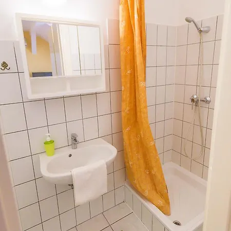 Julia Aparthotel