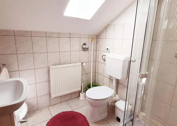 Julia アパートホテル ヘーヴィーズ