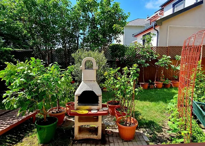 アパートホテル Julia ヘーヴィーズ